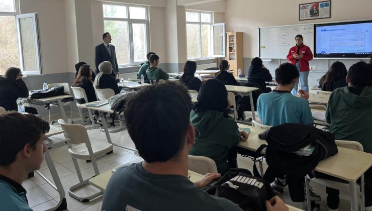 Akçakoca’da Öğrenciler Kültür ve Teknofest Yarışmaları İçin Bilgilendiriliyor