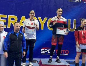 Tuğba Kıvıkoğlu’ndan Türkiye Şampiyonasında Büyük Başarı