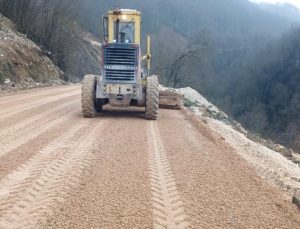 Yığılca Hacıyeri Köyü’nde Yol Bakım Çalışmaları Hız Kesmeden Devam Ediyor